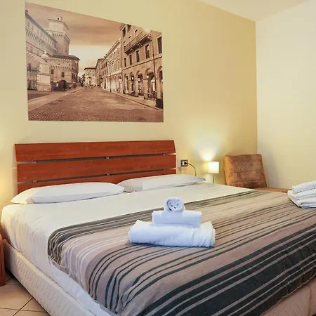 Smart Hotel *
