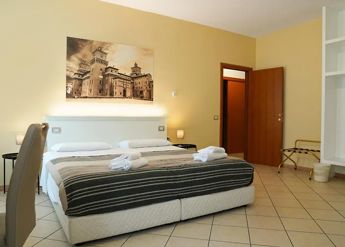 Hotel Smart Ferrara